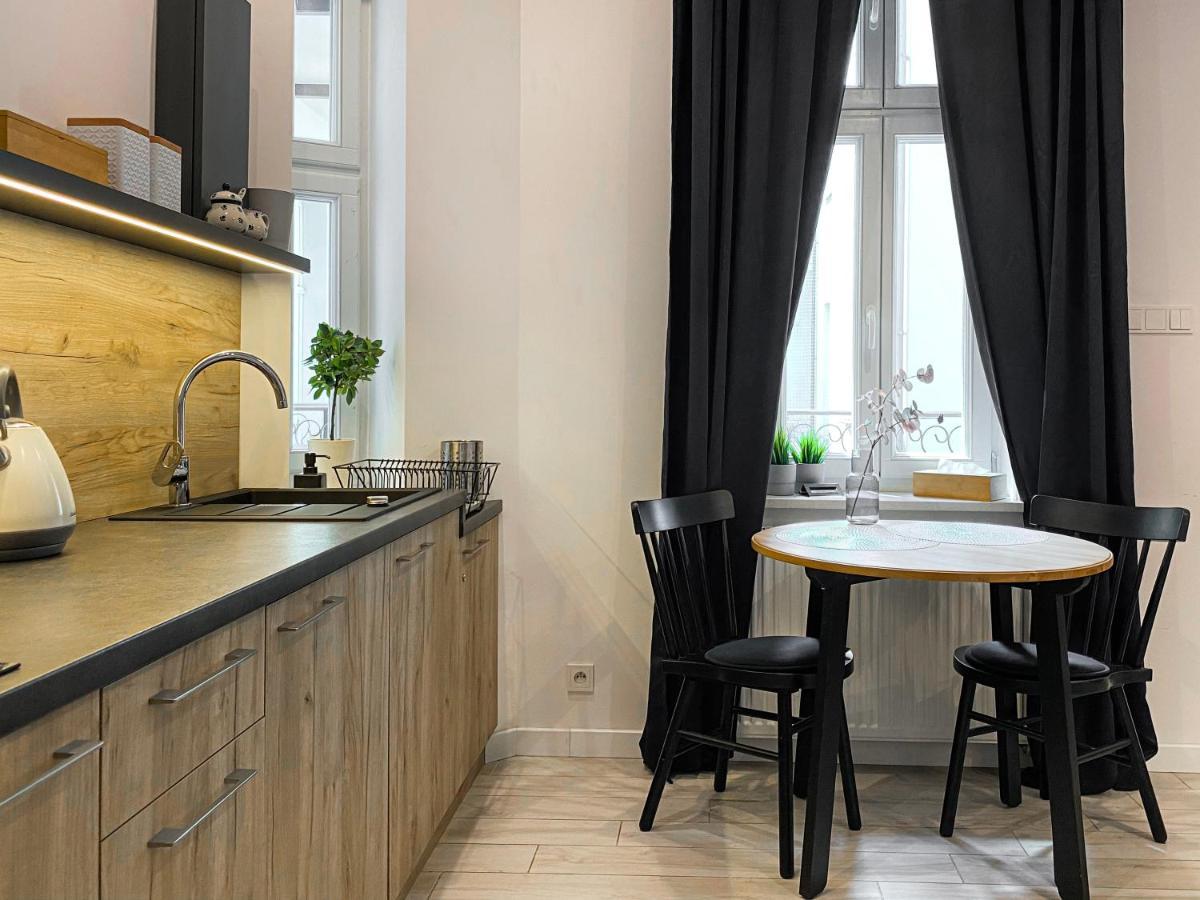 Beautiful Studio For Couples With Air Conditioning - Old Town & Main Station Krakov Exteriér fotografie