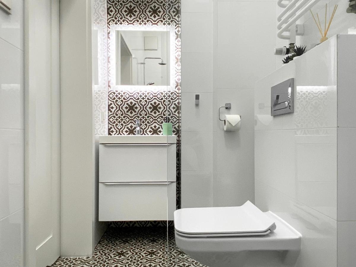 Beautiful Studio For Couples With Air Conditioning - Old Town & Main Station Krakov Exteriér fotografie